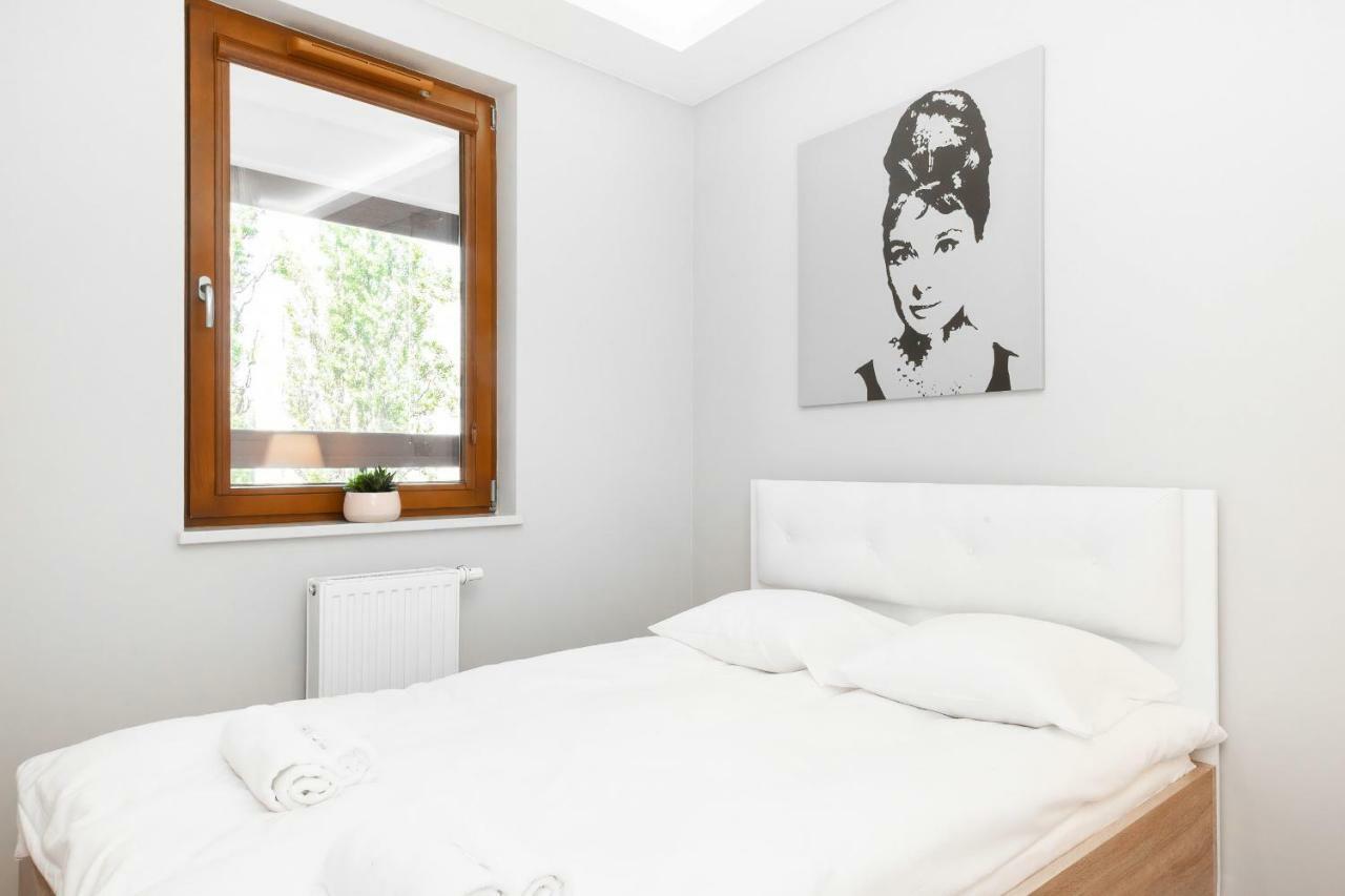Apartments Warsaw Grzybowska By Renters מראה חיצוני תמונה