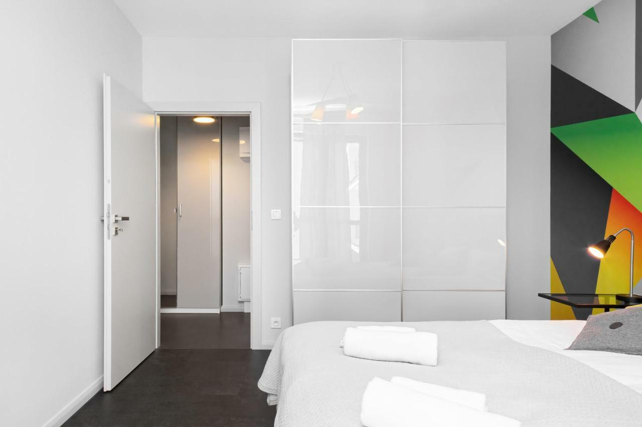 Apartments Warsaw Grzybowska By Renters מראה חיצוני תמונה